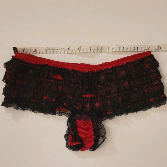NWOT Ruffle thong - Picture 2 of 6